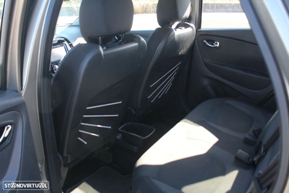 Renault Captur ENERGY TCe 120 EDC LIMITED - 32