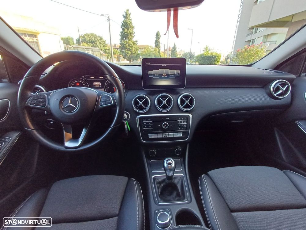Mercedes-Benz A 180 d Urban - 10