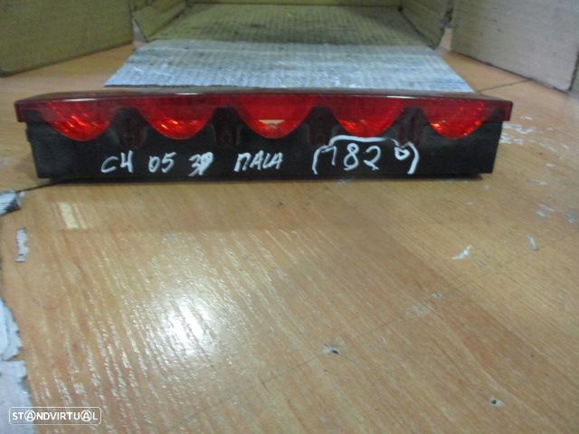 Farol Tras 9650812280 CITROEN C4 2005 3P MALA   CITROEN C4 2008 1.6HDI 92CV 3P CINZA 3 STOP - 1