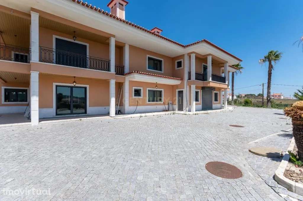 Moradia T8 de grande dimensão em S. João dos Montes, Vila Franca de Xi - Grande imagem: 5/25