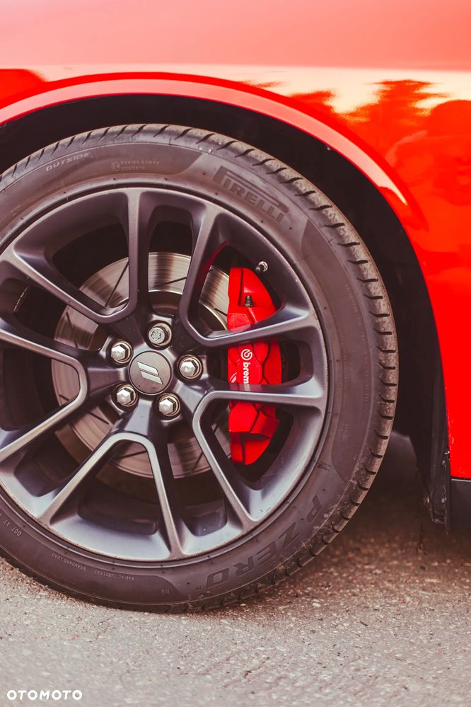Dodge Challenger 5.7 R/T - 18