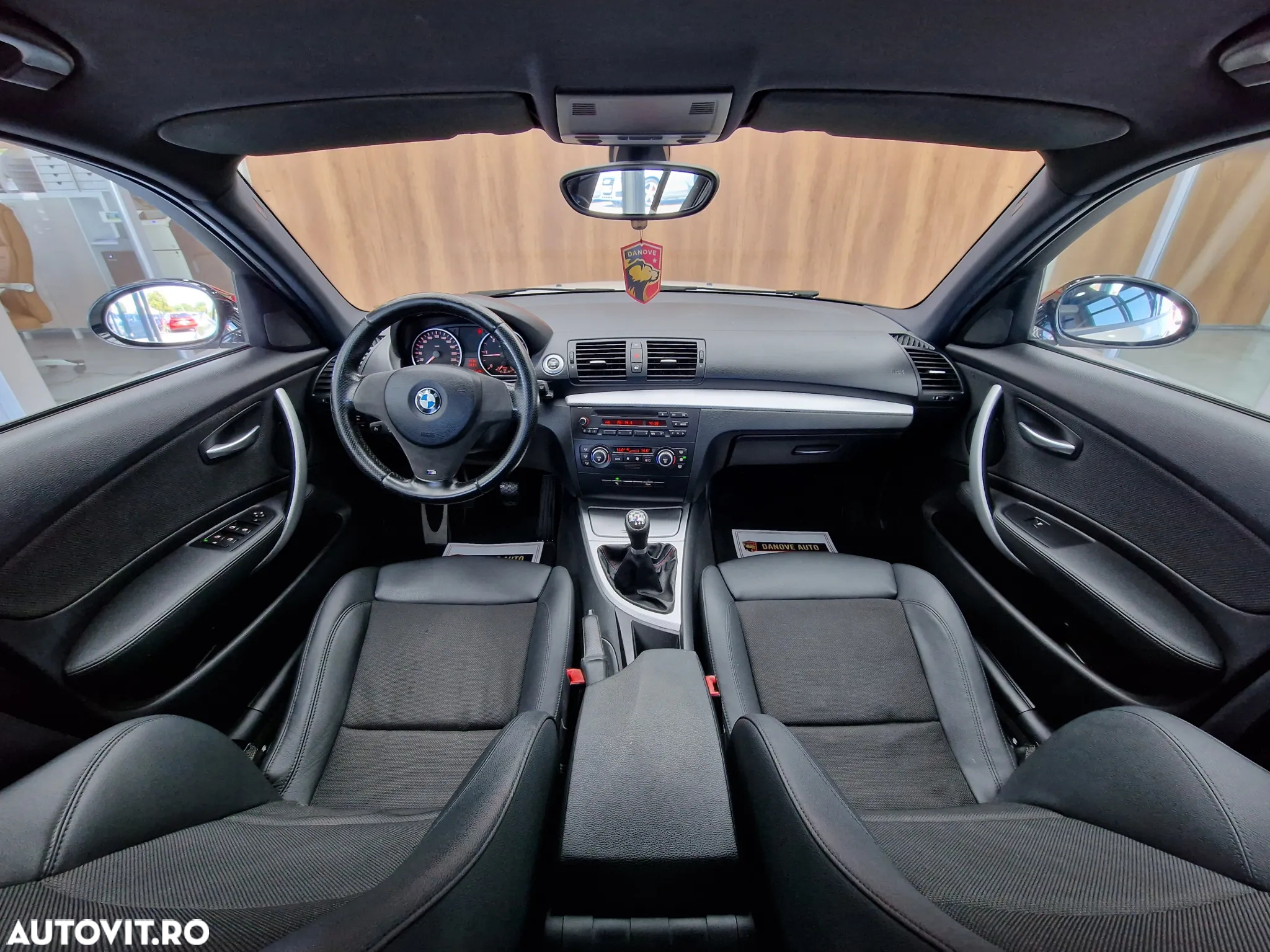 BMW Seria 1 118d - 8