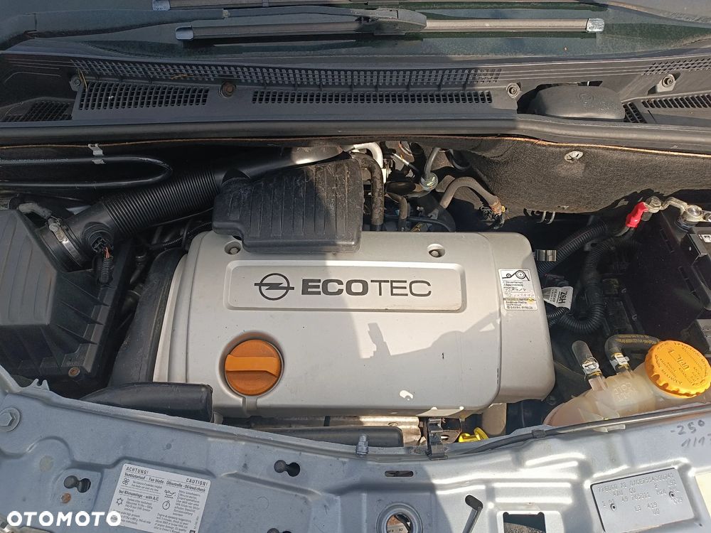 Opel Meriva 1.6 16V (Essentia) - 7