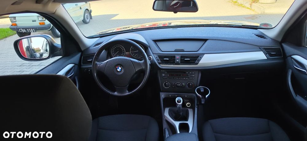 BMW X1 sDrive18i xLine - 29