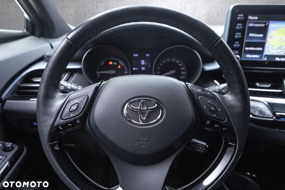 Toyota C-HR Lounge - 13