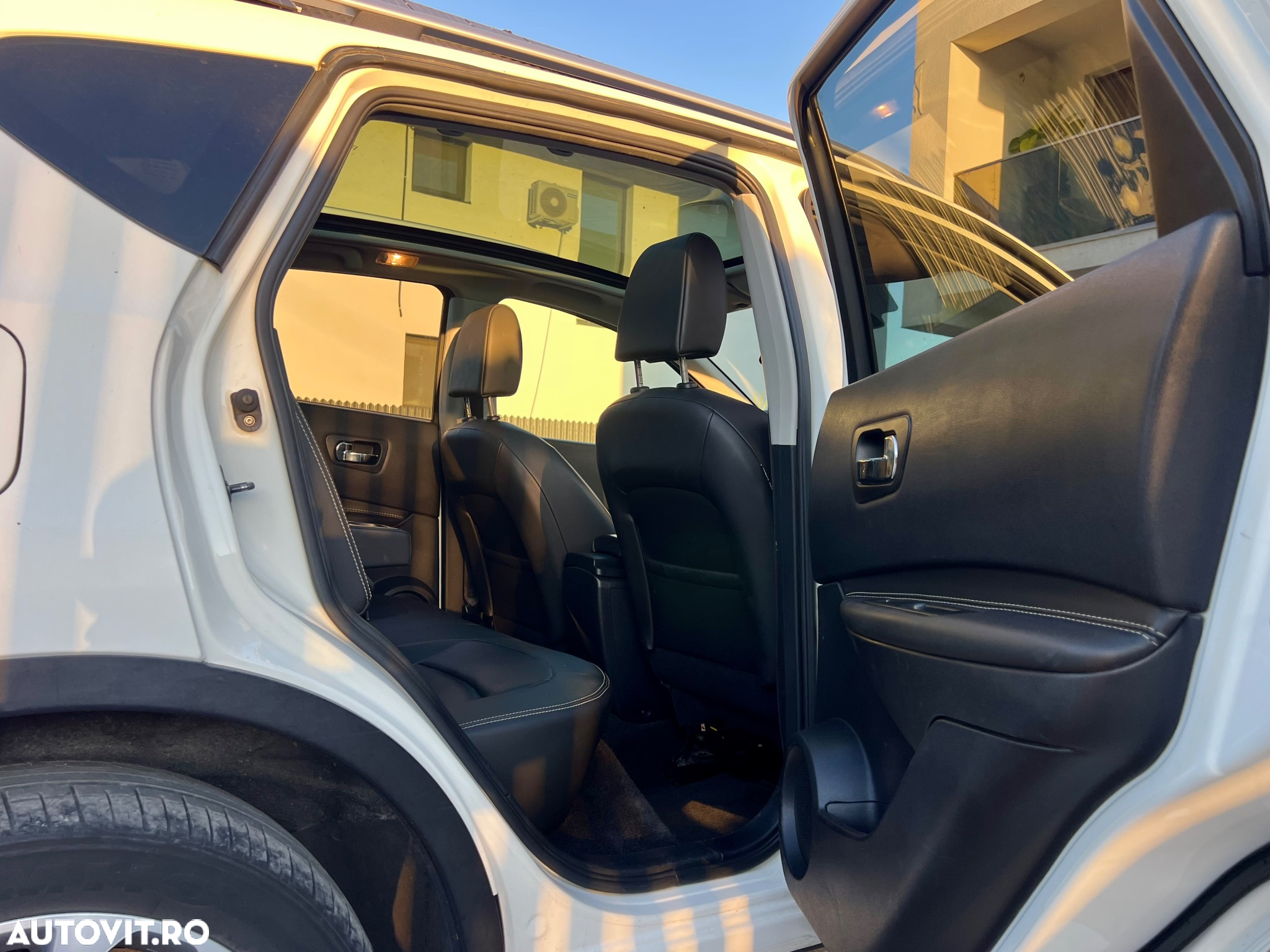 Nissan Qashqai 2.0 DCI 4 x 4 DPF Aut 360 - 16