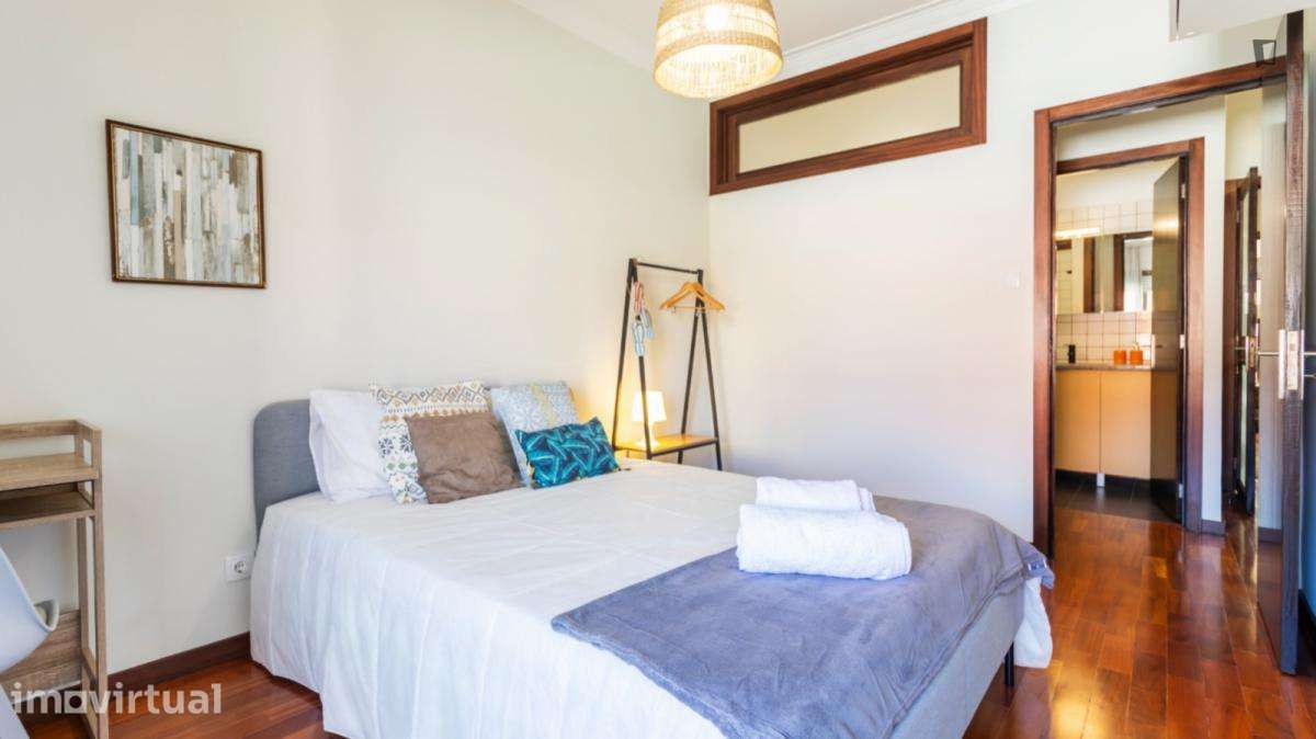 Apartamento com 2 quartos - localizado em Paranhos Porto - Grande imagem: 3/11