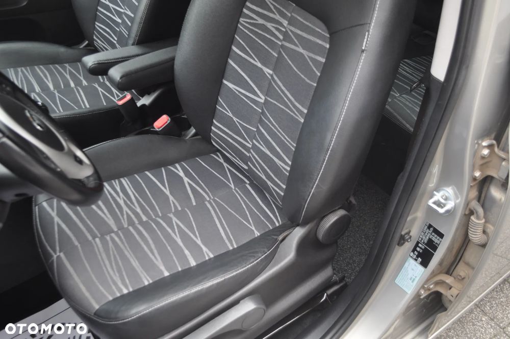 Kia Venga 1.4 CVVT Business Line - 20