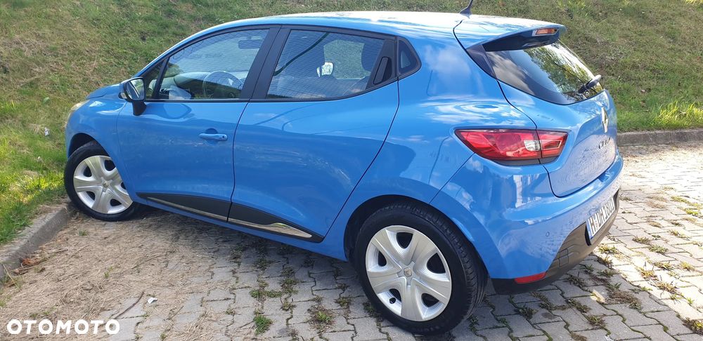 Renault Clio 1.2 16V Limited Plus - 18
