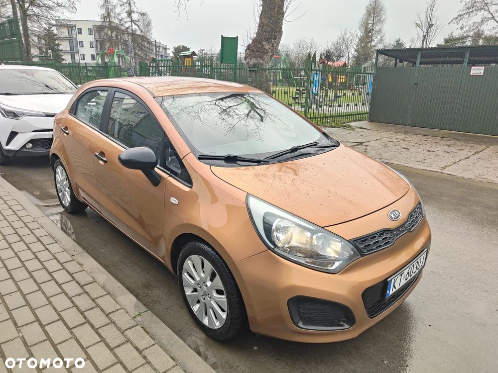 Kia Rio 1.2 Dream-Team Edition - 4