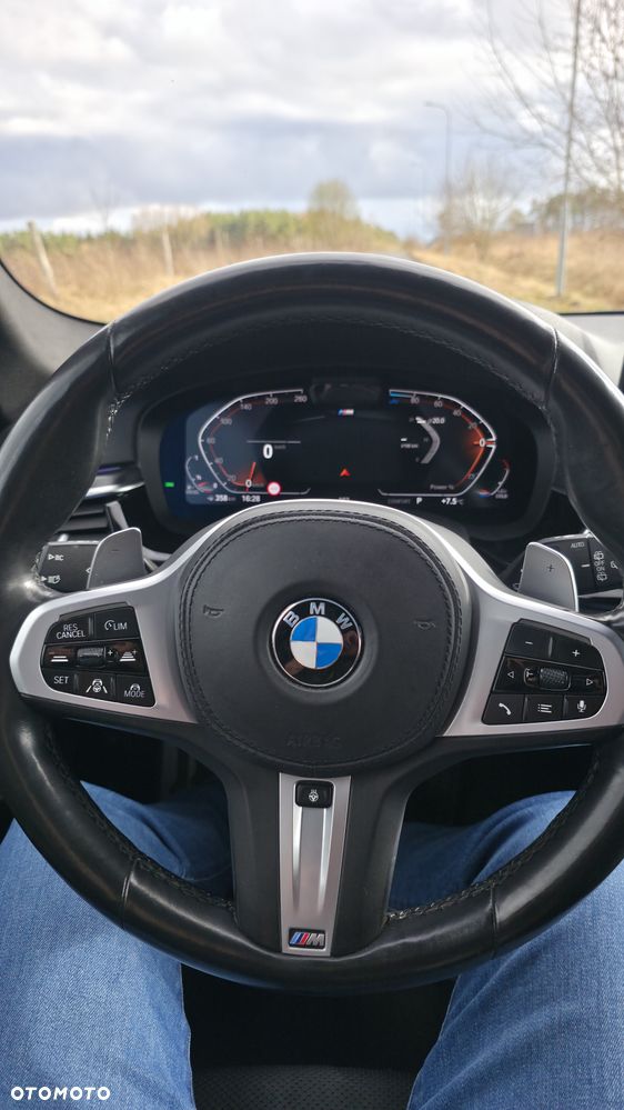 BMW Seria 5 520d xDrive mHEV M Sport sport - 16