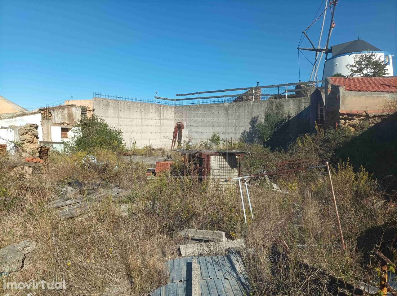 Terreno Urbano com Ruína e Potencial de Construção | Matacães – Torres - Grande imagem: 3/5