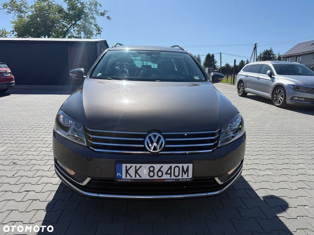 Volkswagen Passat 2.0 TDI Comfortline DSG - 2