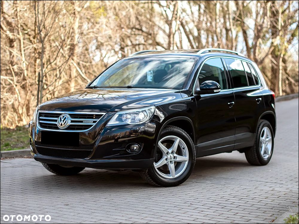 Volkswagen Tiguan - 1