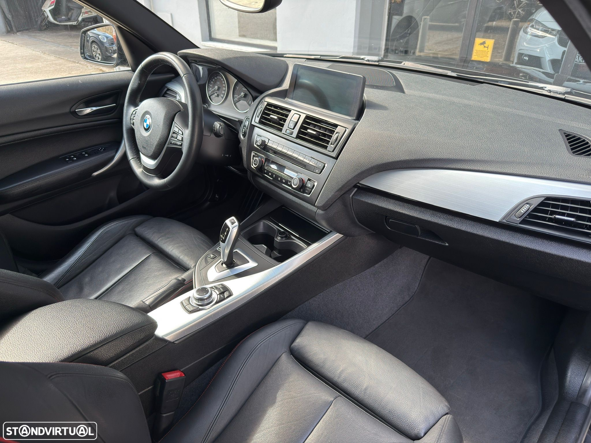 BMW 120 dA Pack M - 17