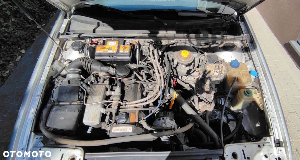 Audi 80 2.0 E - 9
