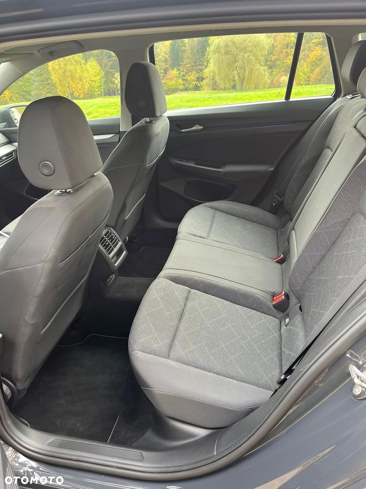 Volkswagen Golf Variant 2.0 TDI SCR Life - 23