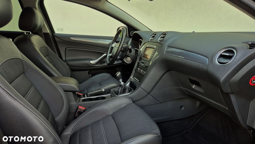 Ford Mondeo SW 1.6 T Titanium - 28