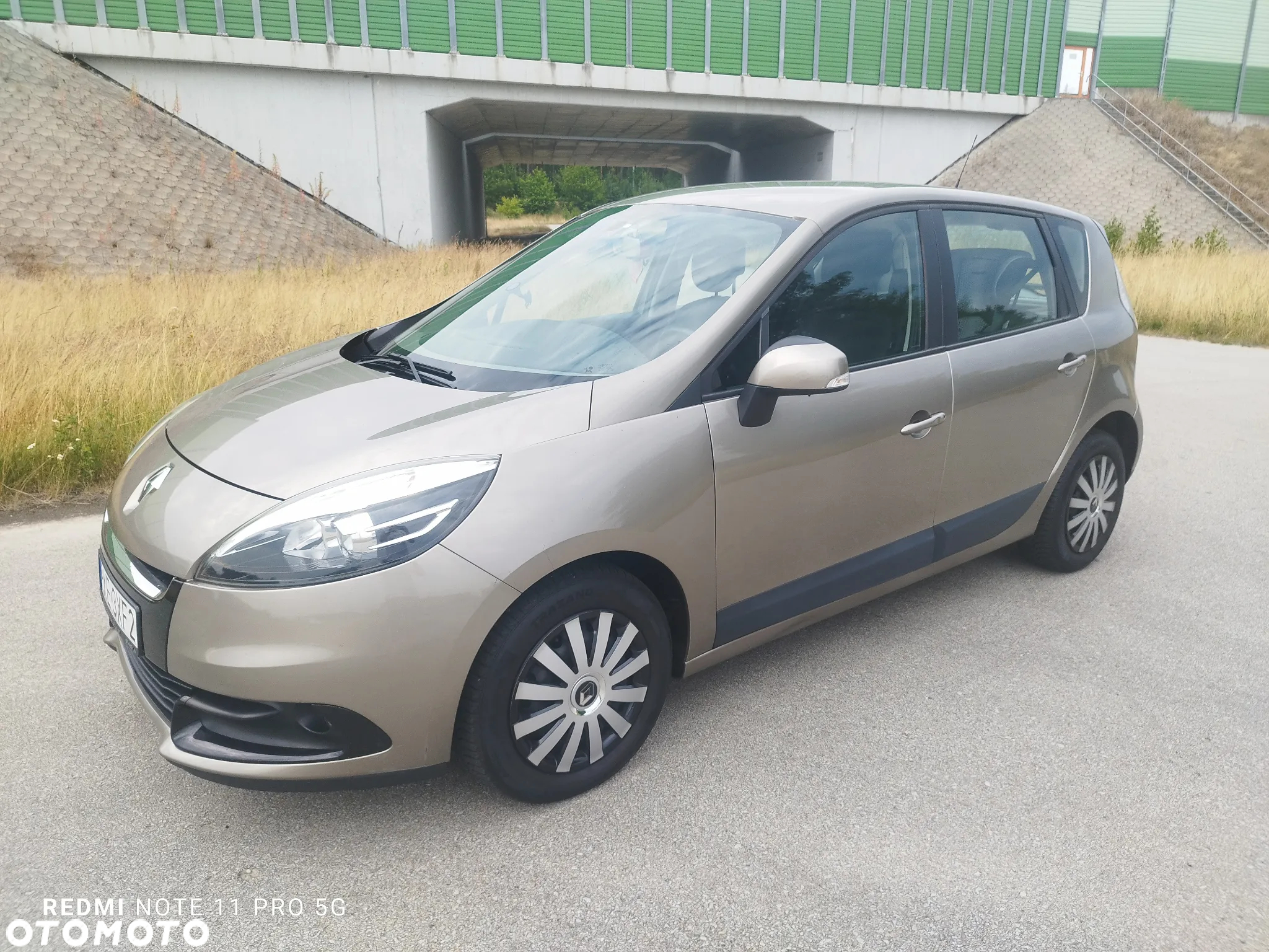 Renault Scenic ENERGY dCi 110 EXPERIENCE - 12