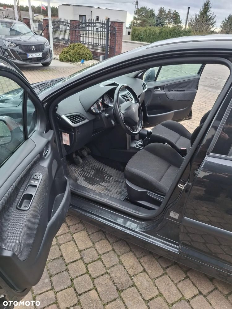 Peugeot 207 ver-1-6-16v-sporty - 7