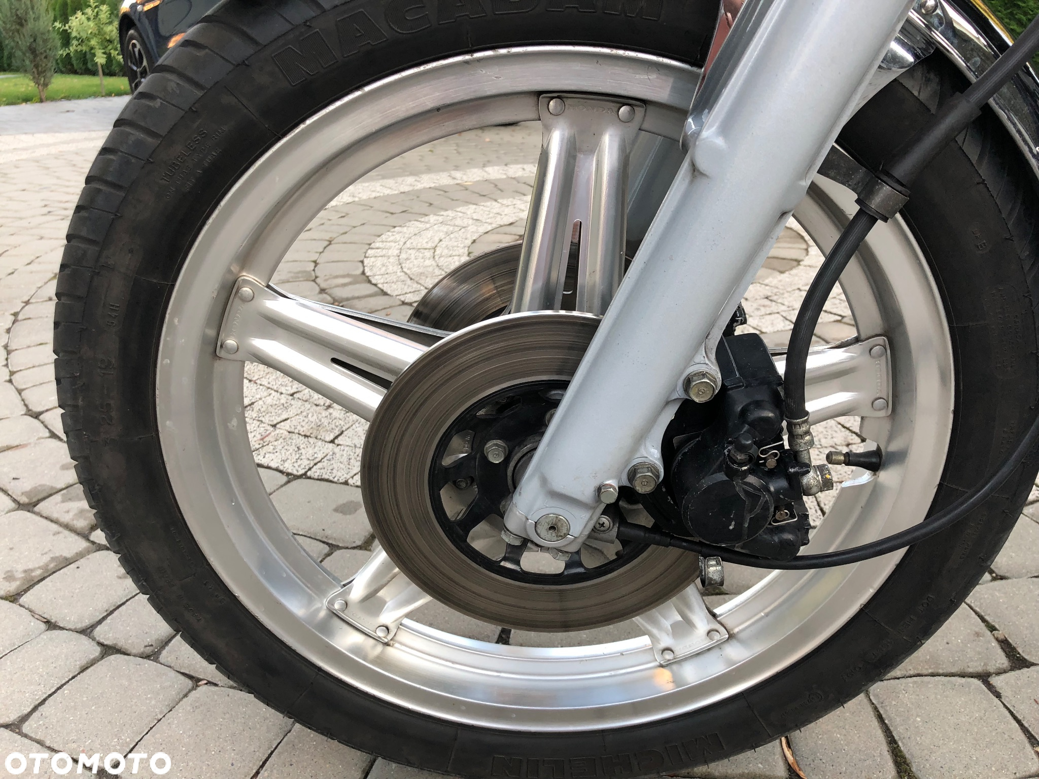 Honda CB - 10