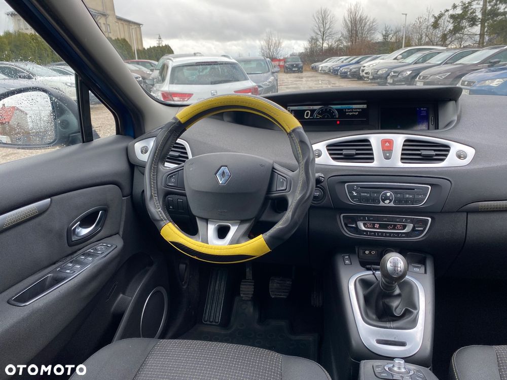 Renault Scenic 1.6 16V 110 Dynamique - 30