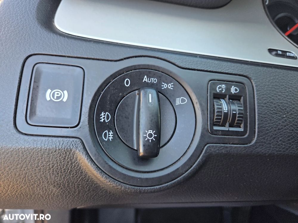 Volkswagen Passat 1.9 TDI Comfortline - 14