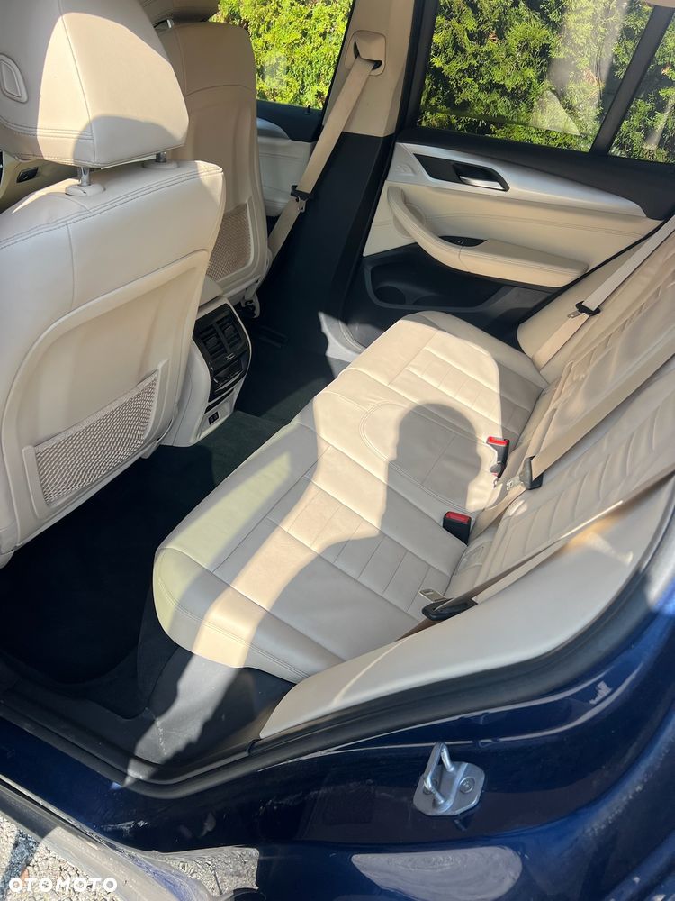 BMW X3 xDrive30i GPF Luxury Line - 9