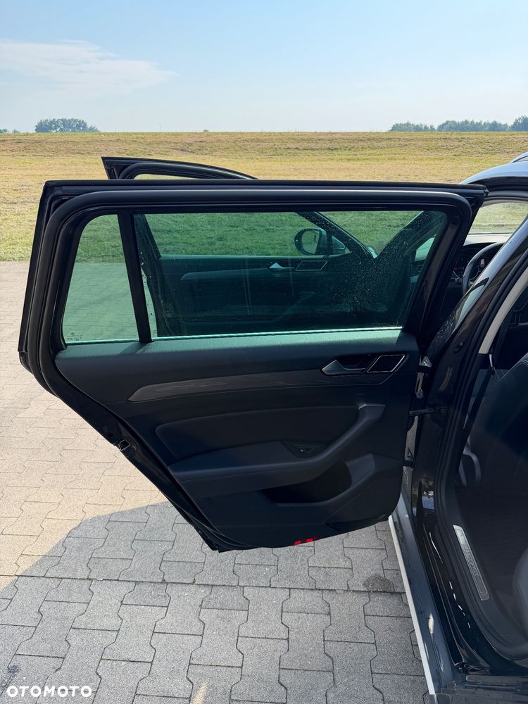 Volkswagen Passat Alltrack - 13