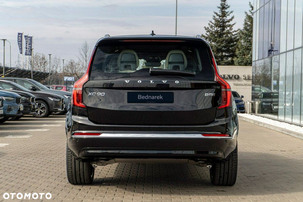 Volvo XC 90 - 8