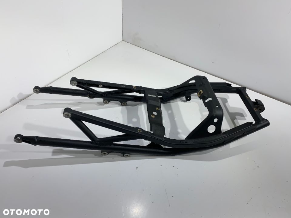 Ogon stelaż tył  Triumph Daytona 675  06-12r - 1