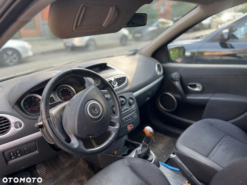 Renault Clio - 5