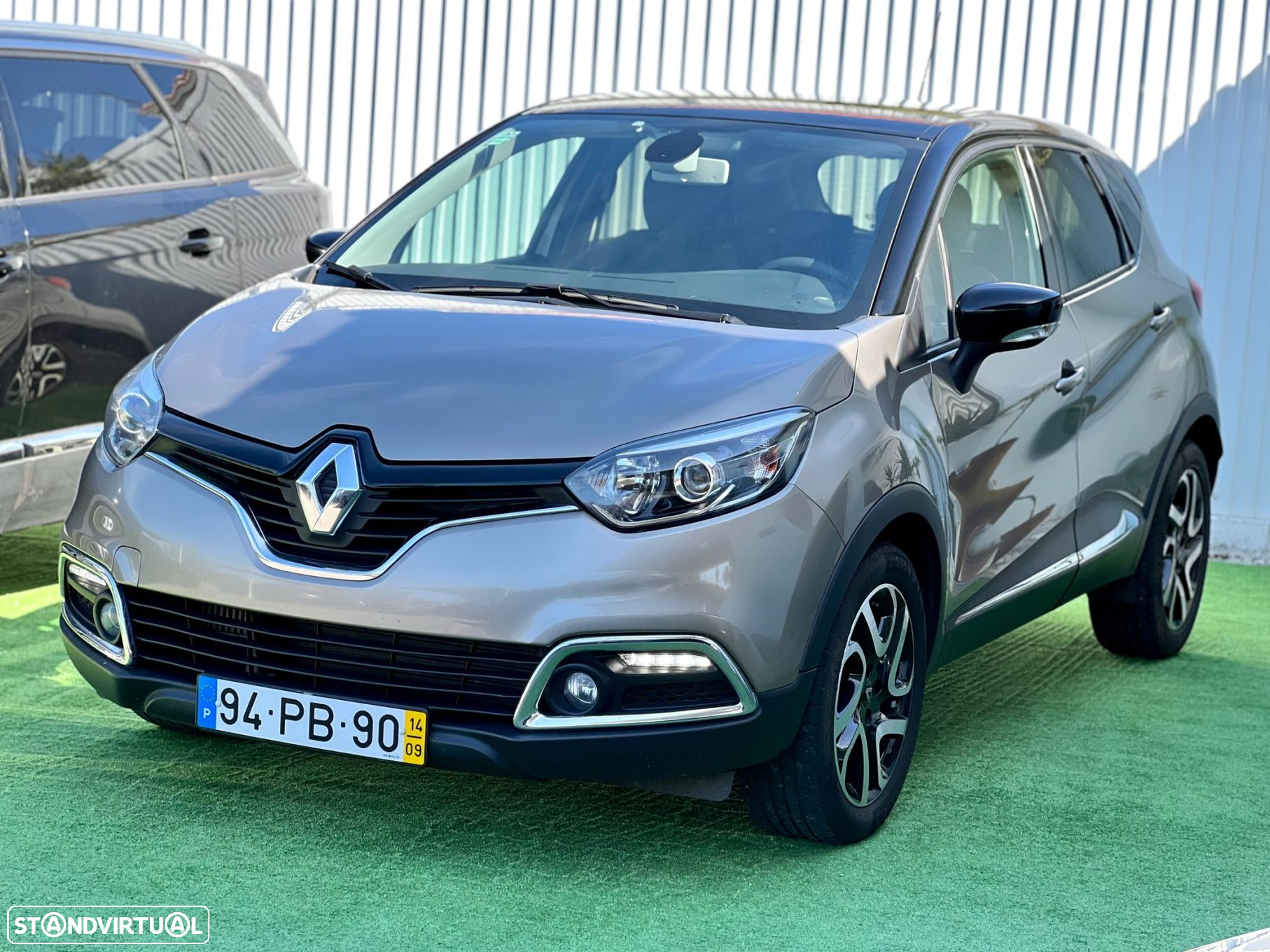 Renault Captur 1.5 dCi Exclusive - 3