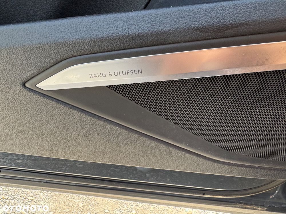 Audi Q8 Sportback e-tron - 15
