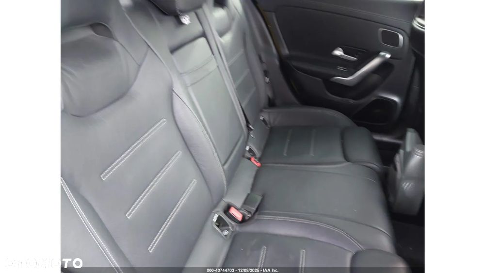 Mercedes-Benz CLA - 10