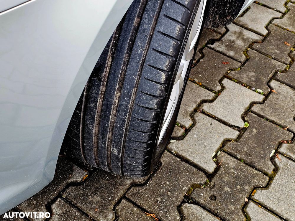 Volkswagen Touran 1.4 TSI DSG Freestyle - 25