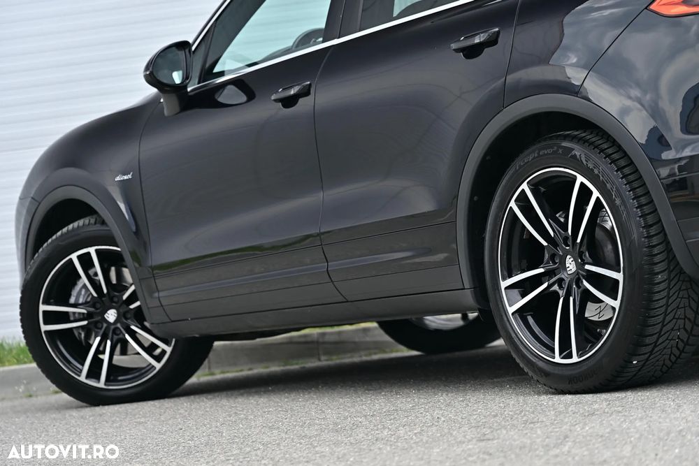 Porsche Cayenne 3.0 L - 37