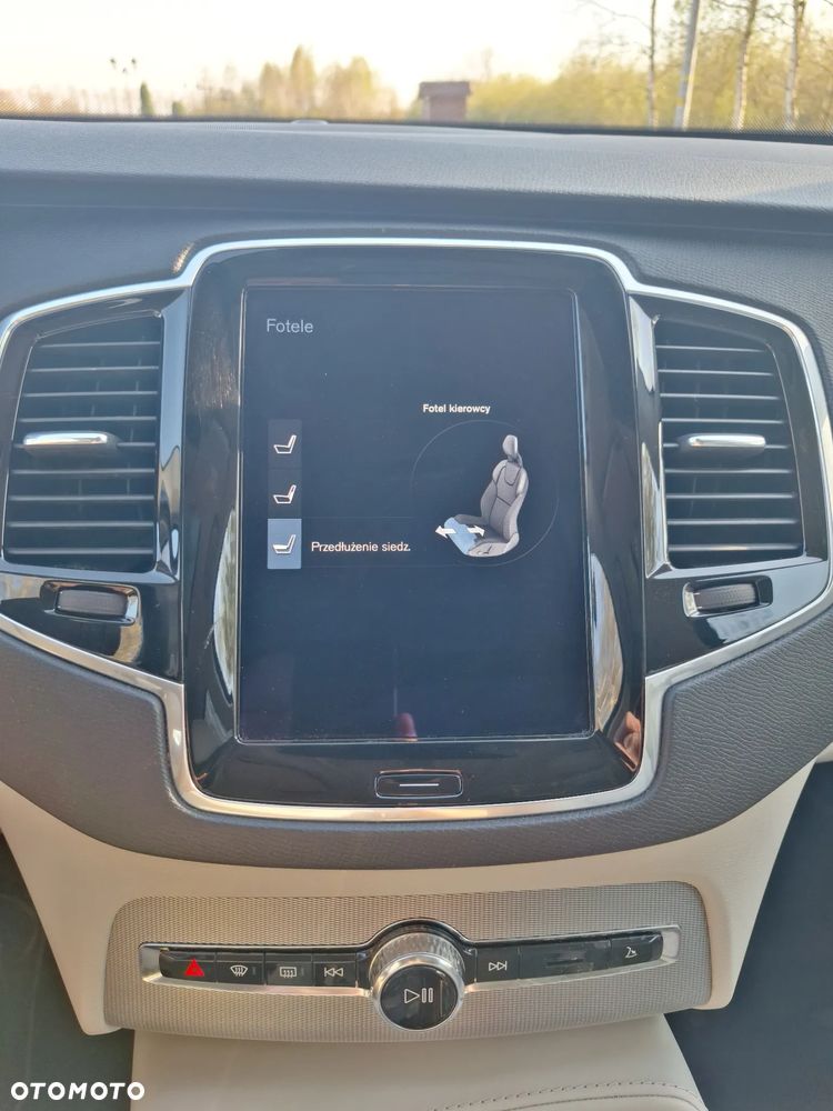 Volvo XC 90 T8 AWD Twin Engine Geartronic Inscription - 28