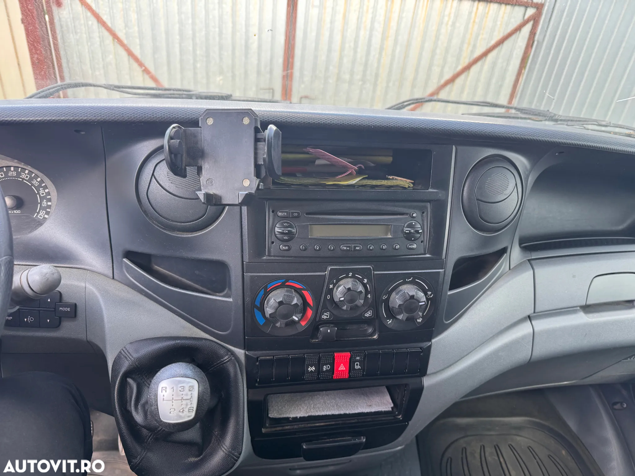 Iveco DAILY 35C15 - 12
