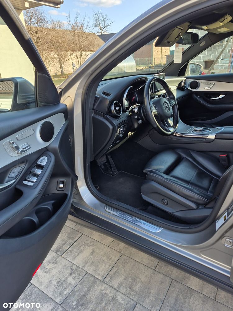 Mercedes-Benz GLC 300 4Matic 9G-TRONIC - 6