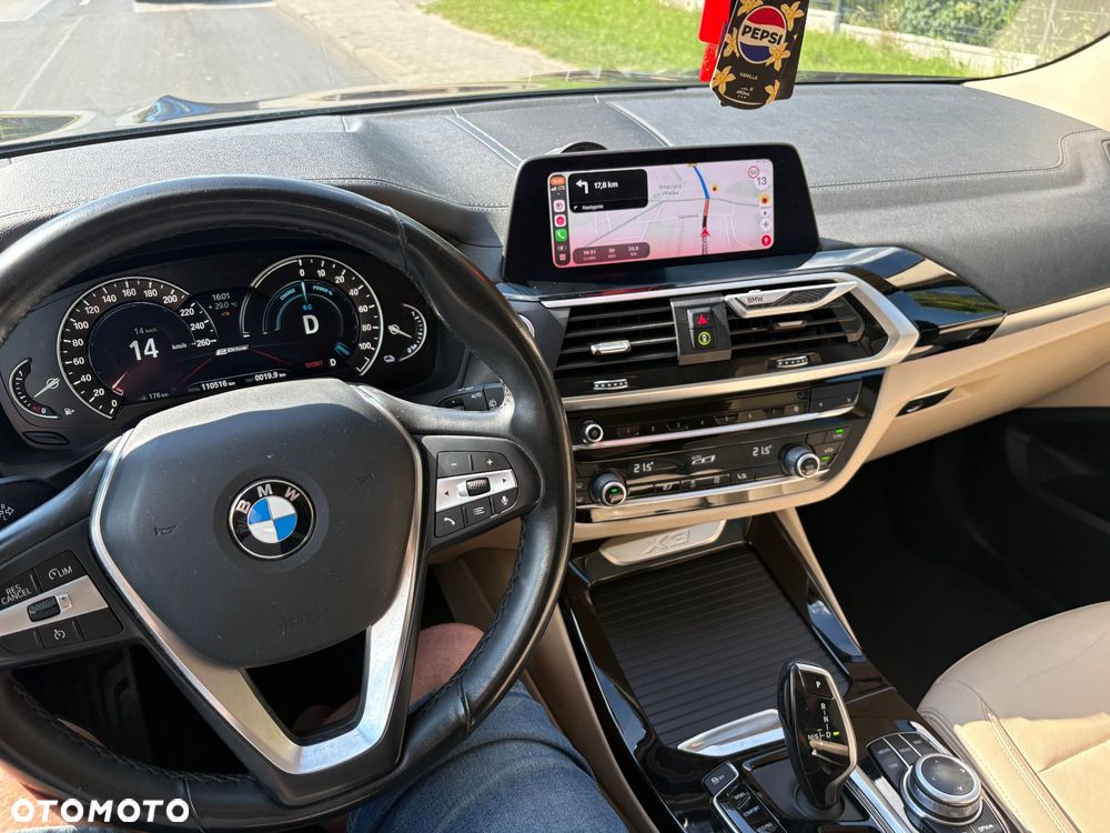 BMW X3 xDrive30e Luxury Line - 12