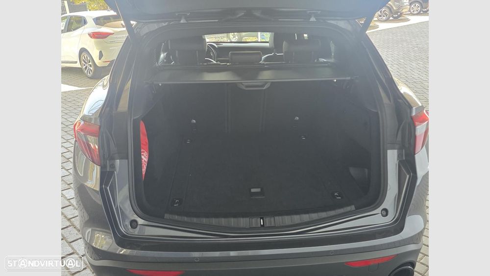 Alfa Romeo Stelvio 2.2 D Sprint AT8 - 11