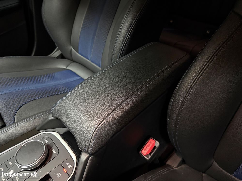 BMW 116 d Pack Desportivo M - 10