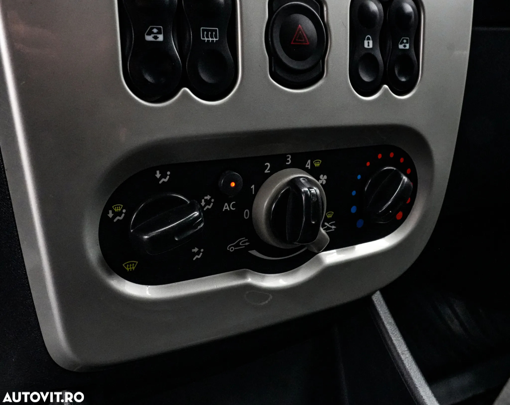 Dacia Logan 1.5 75CP Ambiance - 16