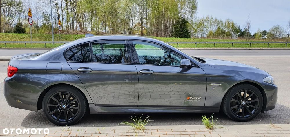 BMW Seria 5 525d xDrive - 4