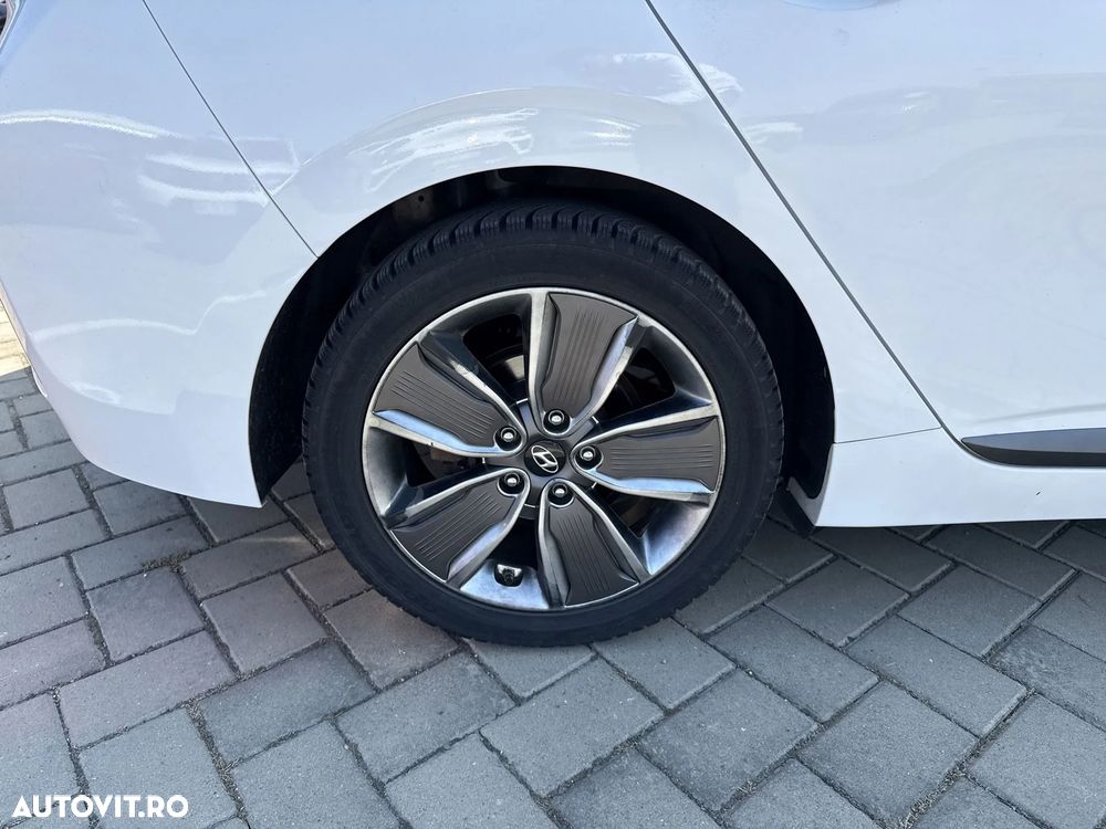 Hyundai IONIQ 141CP Highway - 17