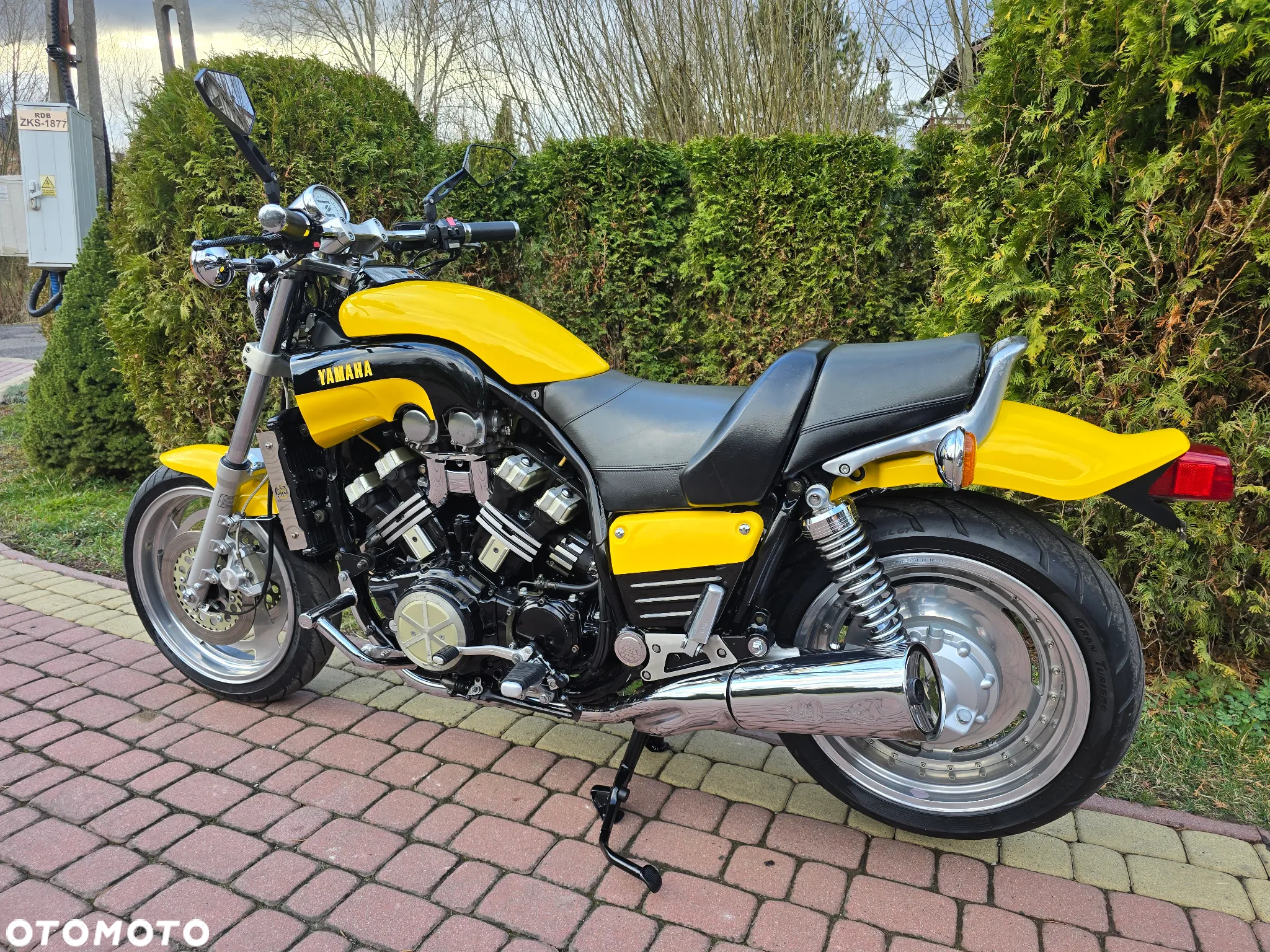 Yamaha V-MAX - 6