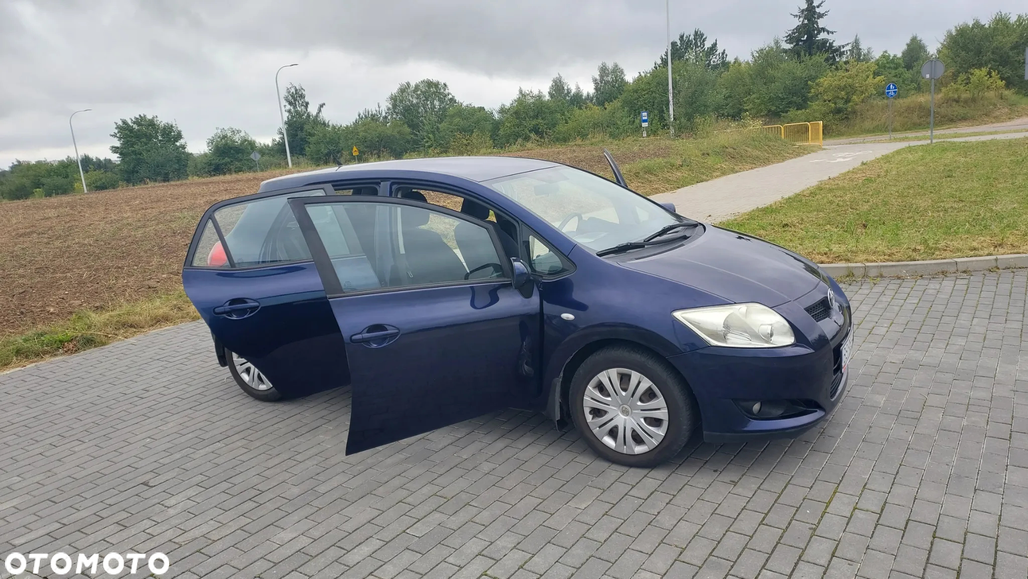 Toyota Auris 1.6 VVT-i Luna - 11