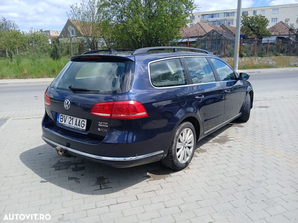 Volkswagen Passat 2.0 TDI Blue TDI Comfortline - 8