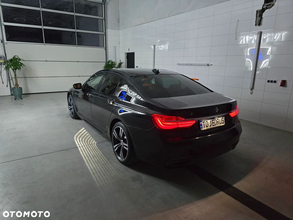 BMW Seria 7 730d xDrive - 39